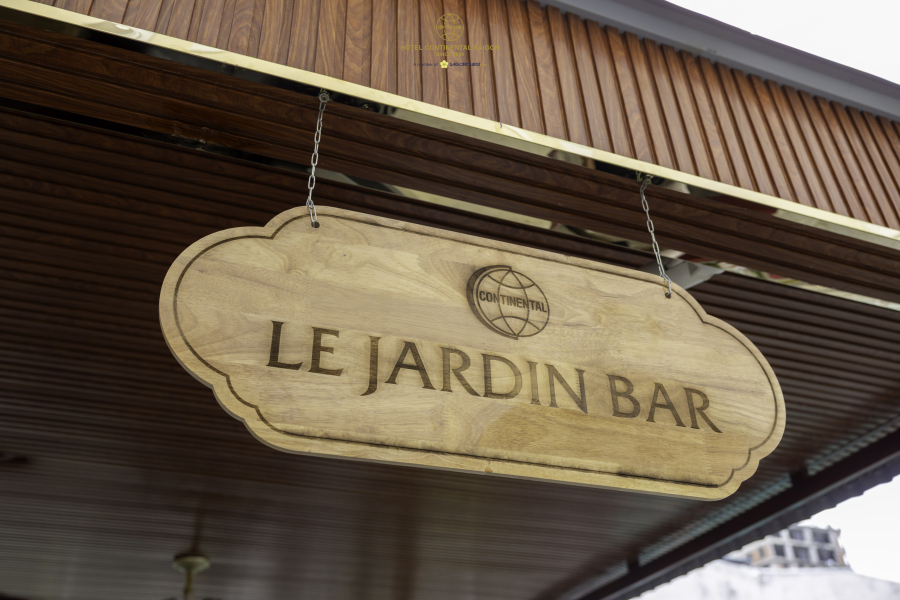 Le Jardin Bar